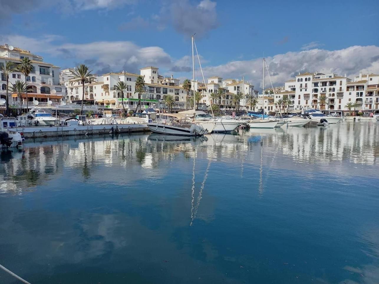 Апартаменти Puerto De La Duquesa Minimum 3 Nuits Манільва Екстер'єр фото